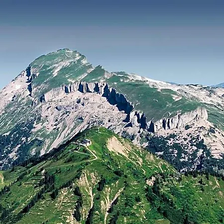 Ξενοδοχείο Alp-chalet 4*
